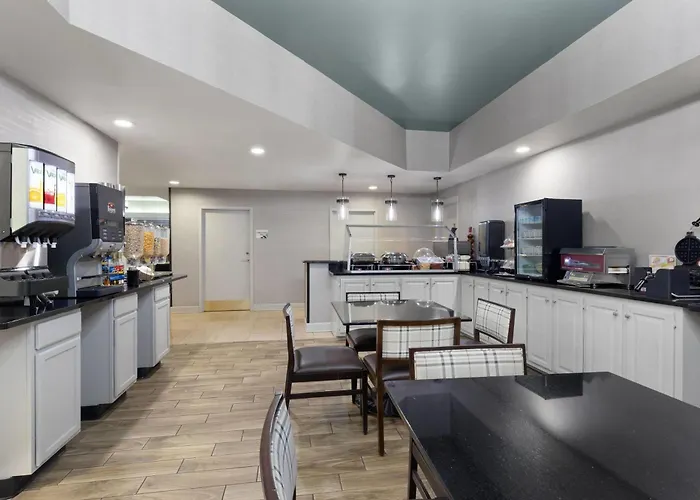 Best Western Plus Greensboro/Coliseum Area