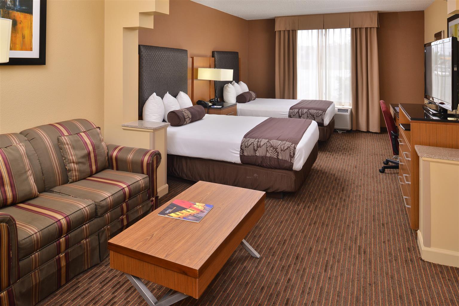 Wingate By Wyndham Greensboro-coliseum Hotel