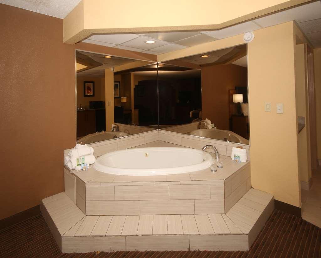 Wingate By Wyndham Greensboro-coliseum Greensboro